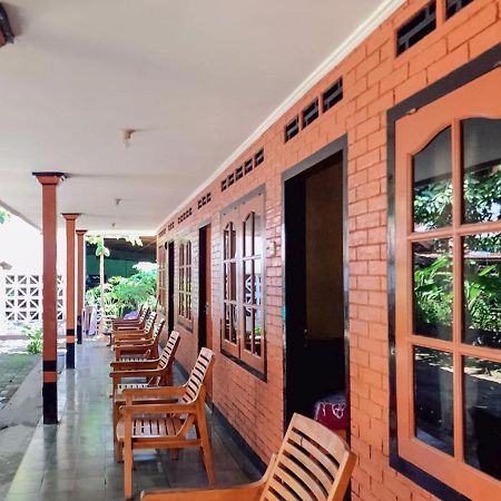 Oka Homestay Mitra Reddoorz Mataram Luaran gambar