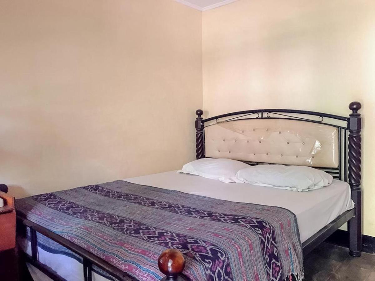 Oka Homestay Mitra Reddoorz Mataram Luaran gambar