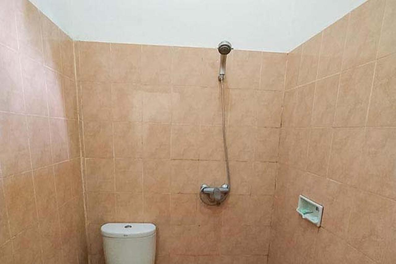 Oka Homestay Mitra Reddoorz Mataram Luaran gambar