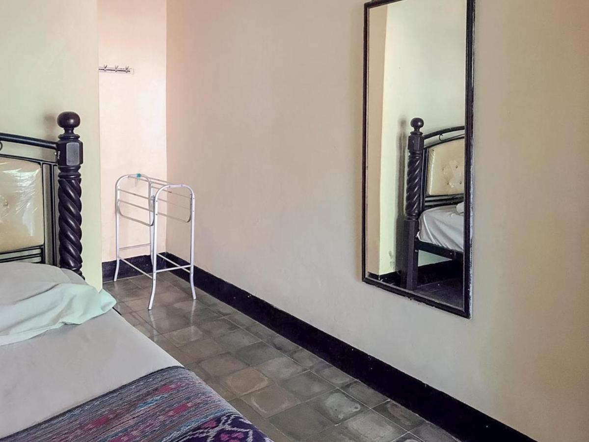 Oka Homestay Mitra Reddoorz Mataram Luaran gambar